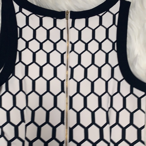 Back zip octagon print dress by BANANA REPUBLIC - Picture 5 of 5